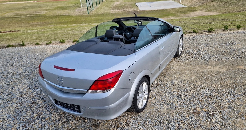 Opel Astra cena 14900 przebieg: 153077, rok produkcji 2007 z Nowy Staw małe 232